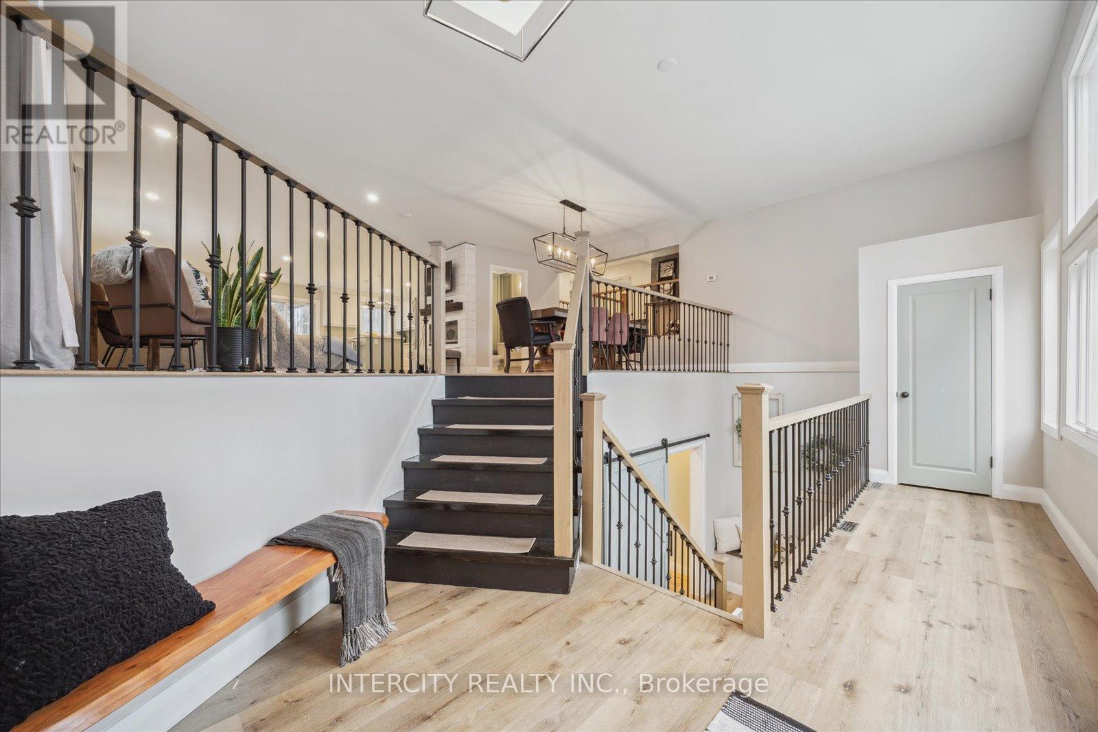 7055 Hunter Street, Hamilton Township (Bewdley), Ontario  K0L 1E0 - Photo 2 - X12081684