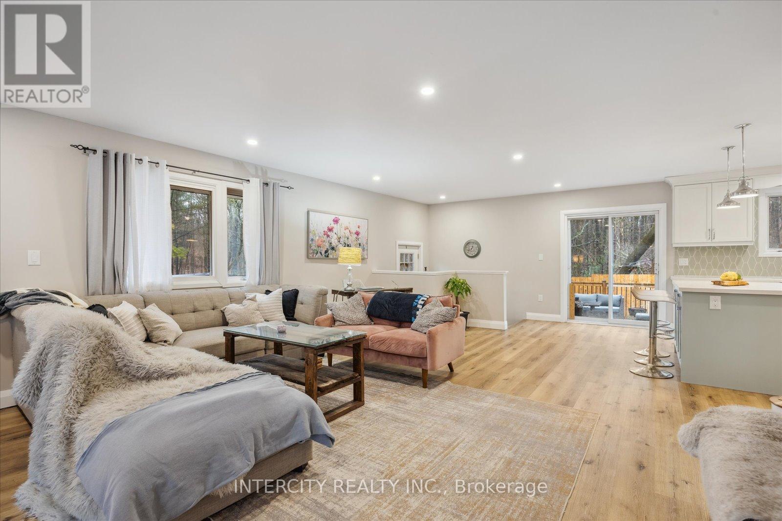 7055 Hunter Street, Hamilton Township (Bewdley), Ontario  K0L 1E0 - Photo 5 - X12081684
