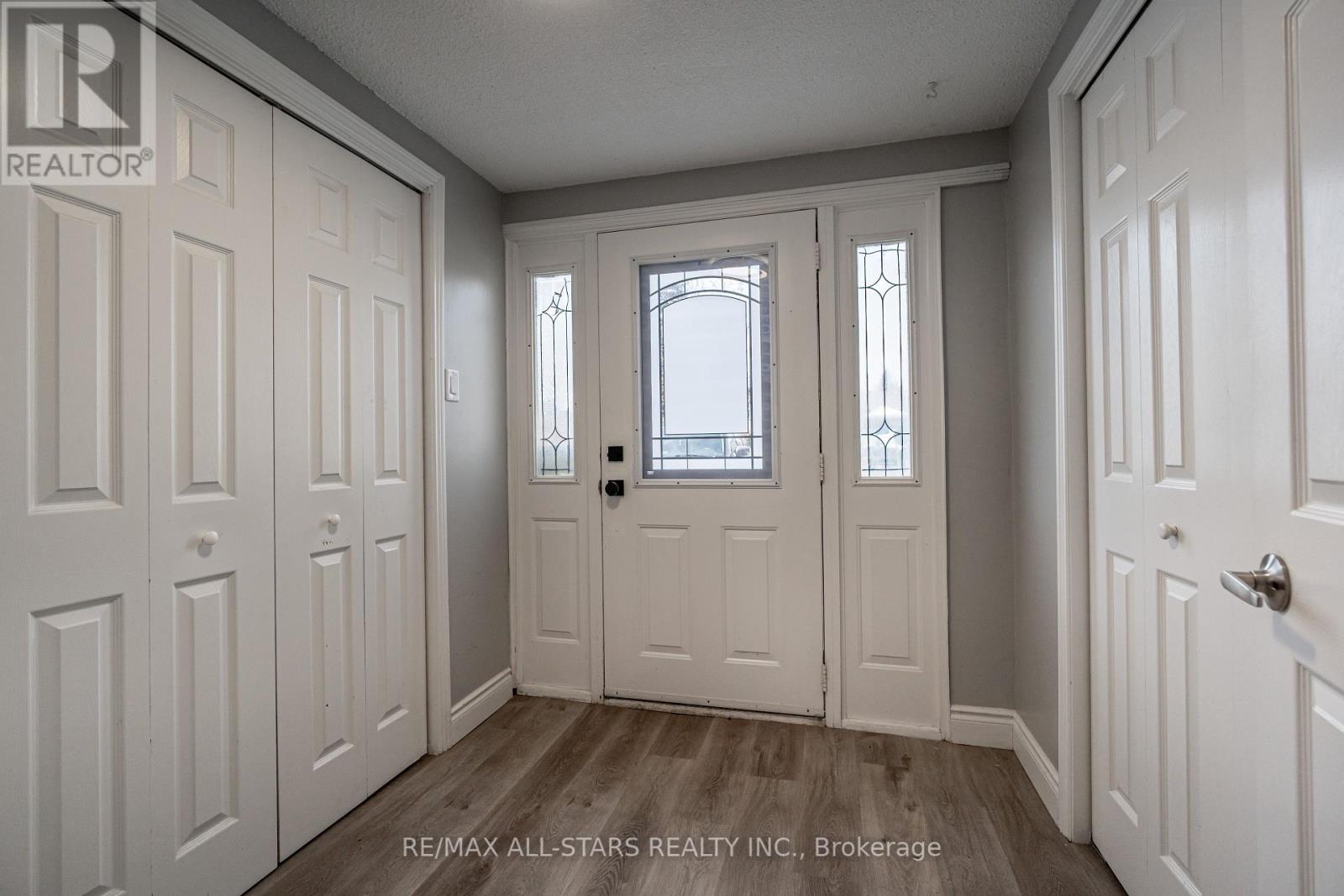 2431 Mountland Drive, Peterborough West (Central), Ontario  K9K 1V8 - Photo 22 - X12081750