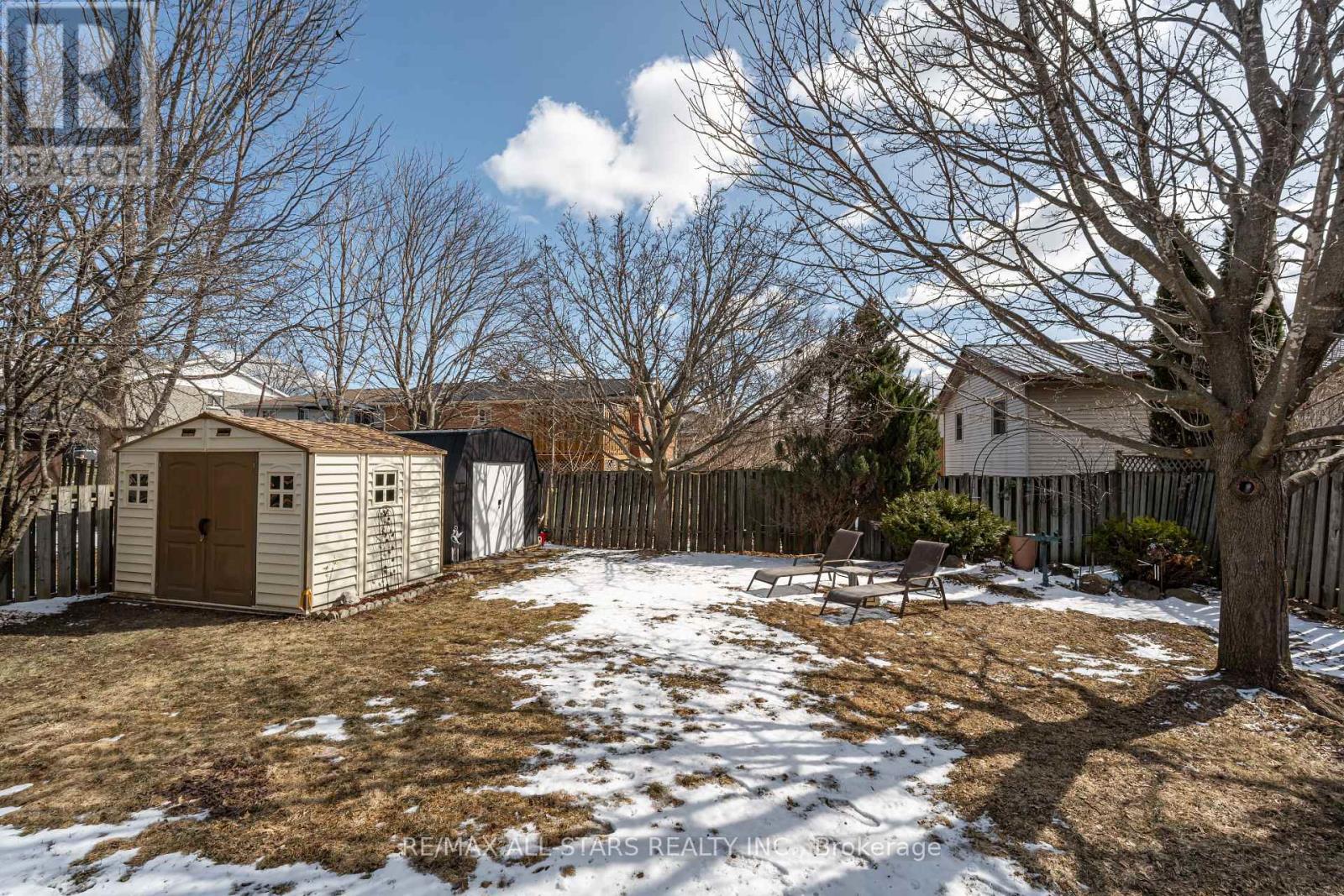 2431 Mountland Drive, Peterborough West (Central), Ontario  K9K 1V8 - Photo 27 - X12081750