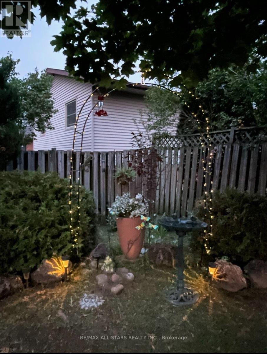 2431 Mountland Drive, Peterborough West (Central), Ontario  K9K 1V8 - Photo 32 - X12081750