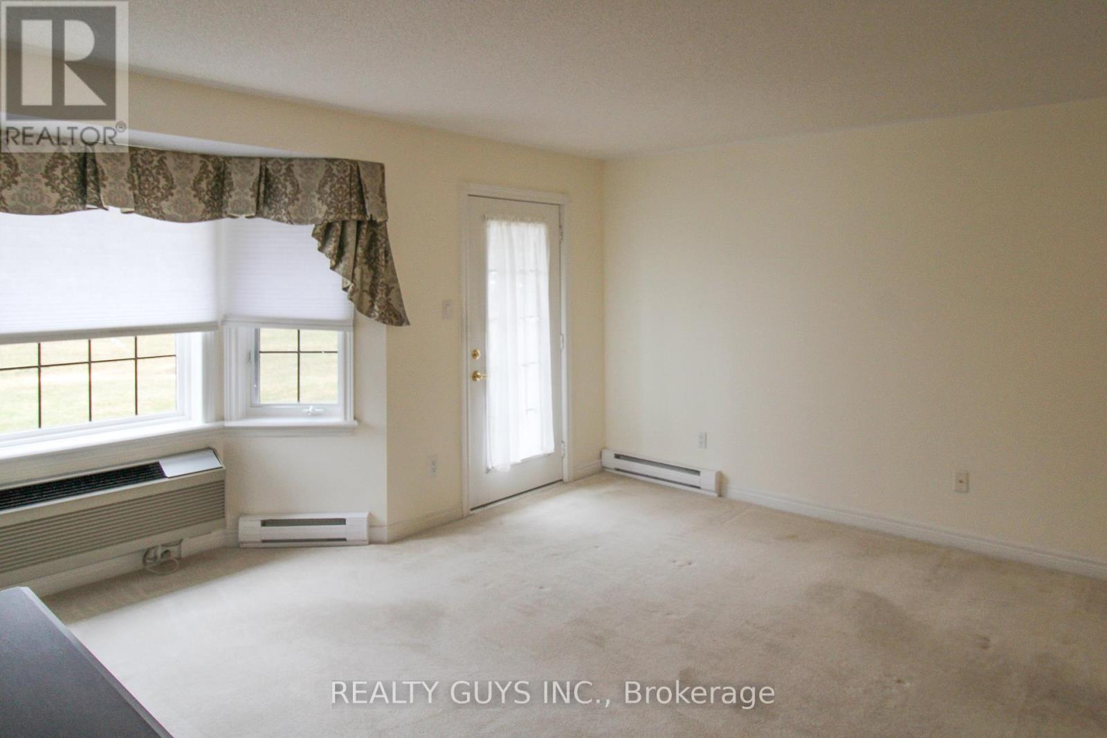 4 - 693 Whitaker Street, Peterborough East (North), Ontario  K9H 7K3 - Photo 20 - X12081922