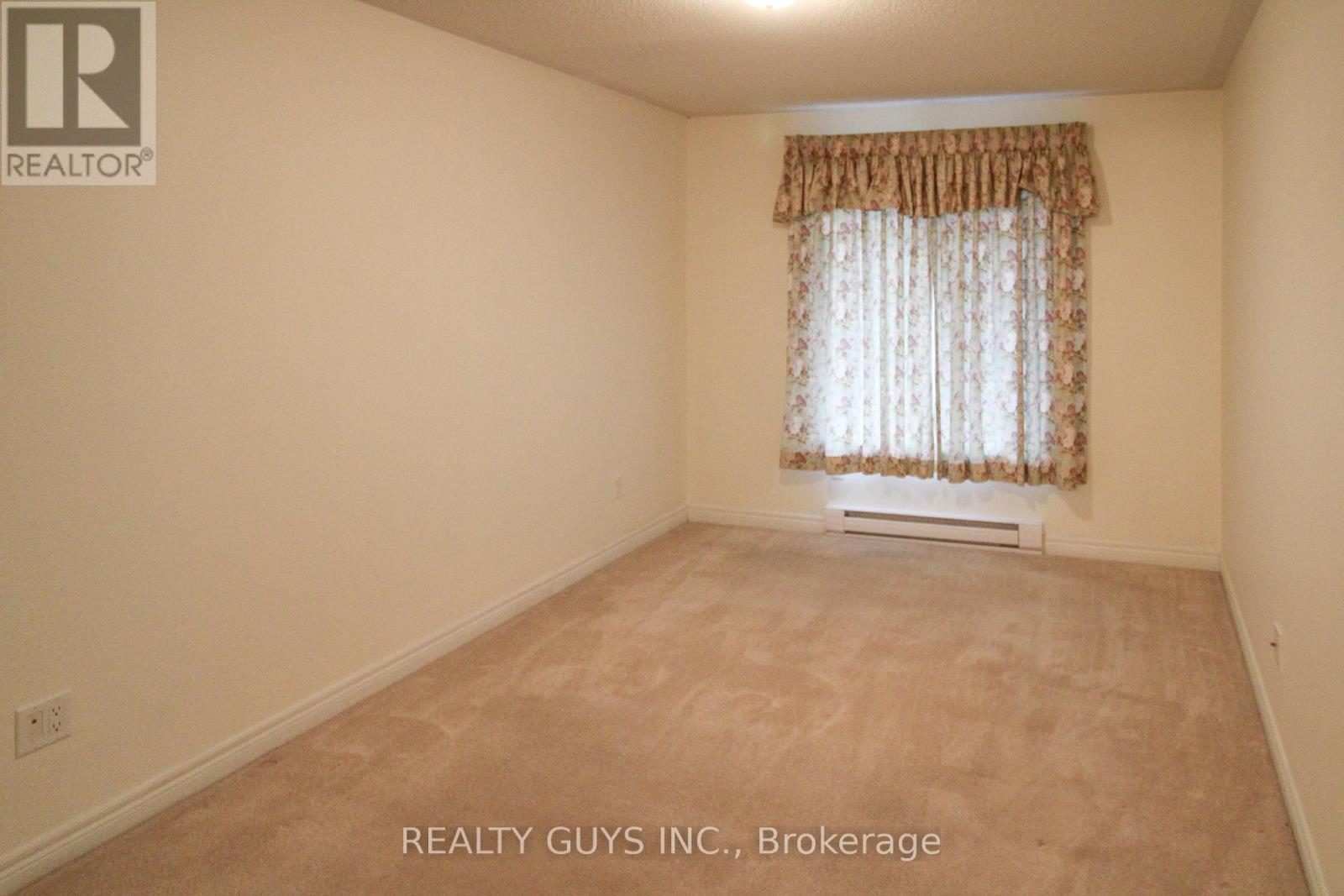 4 - 693 Whitaker Street, Peterborough East (North), Ontario  K9H 7K3 - Photo 25 - X12081922