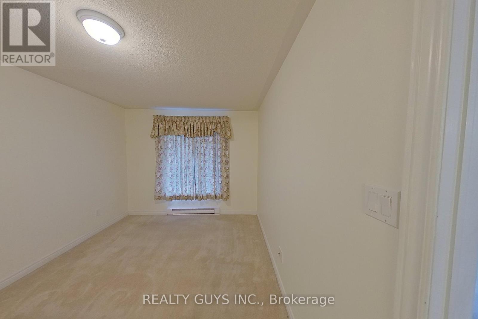 4 - 693 Whitaker Street, Peterborough East (North), Ontario  K9H 7K3 - Photo 27 - X12081922