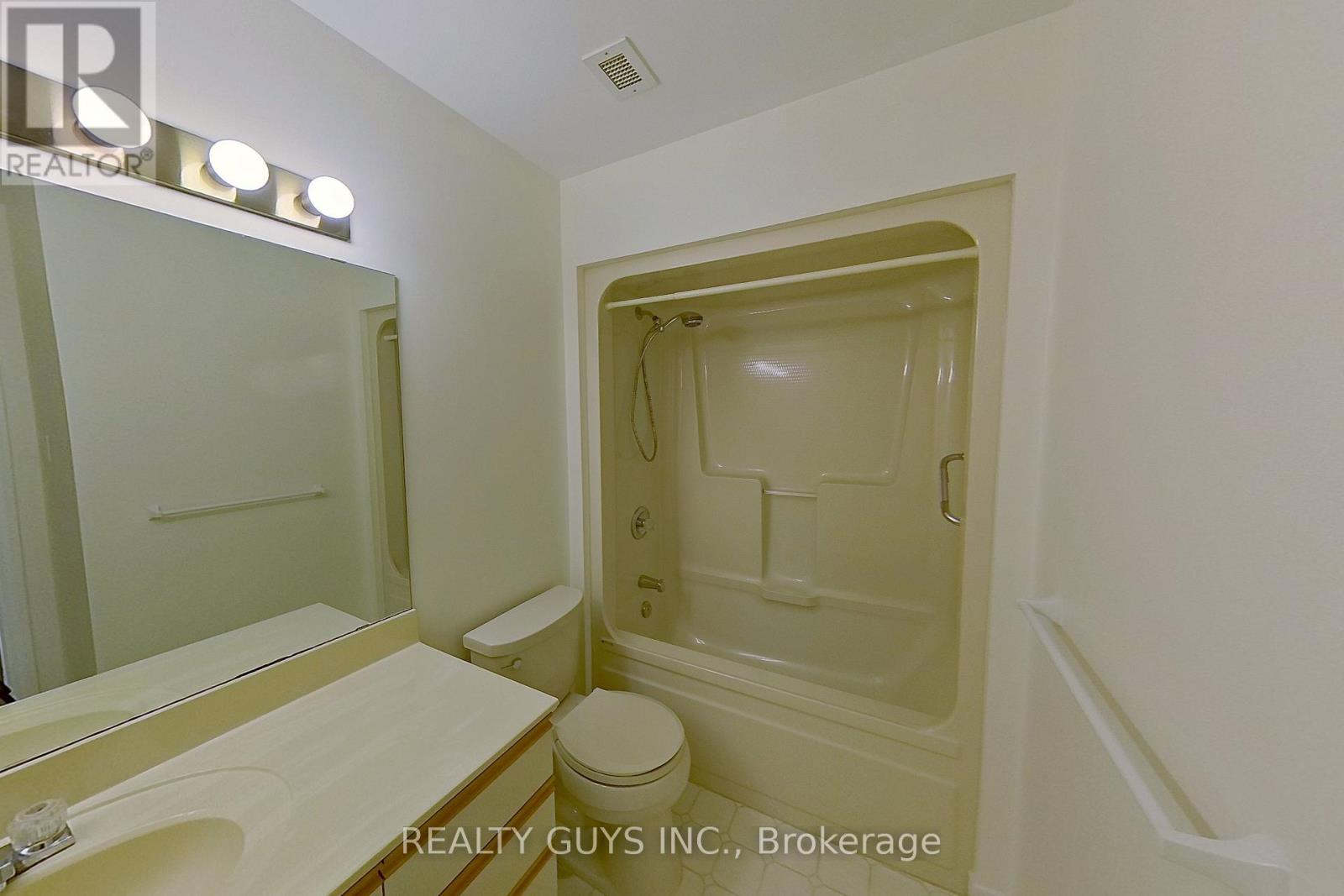 4 - 693 Whitaker Street, Peterborough East (North), Ontario  K9H 7K3 - Photo 29 - X12081922