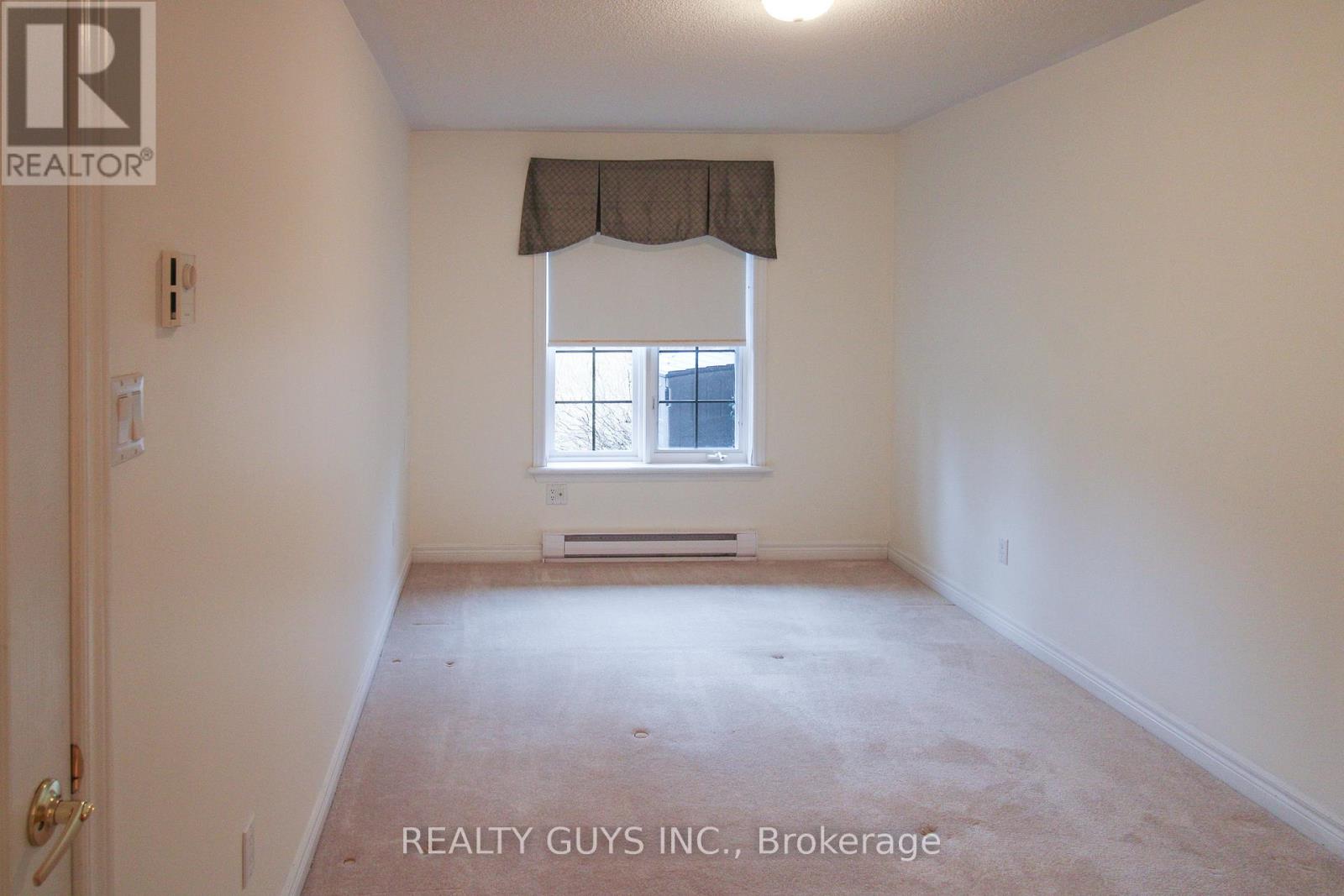 4 - 693 Whitaker Street, Peterborough East (North), Ontario  K9H 7K3 - Photo 31 - X12081922