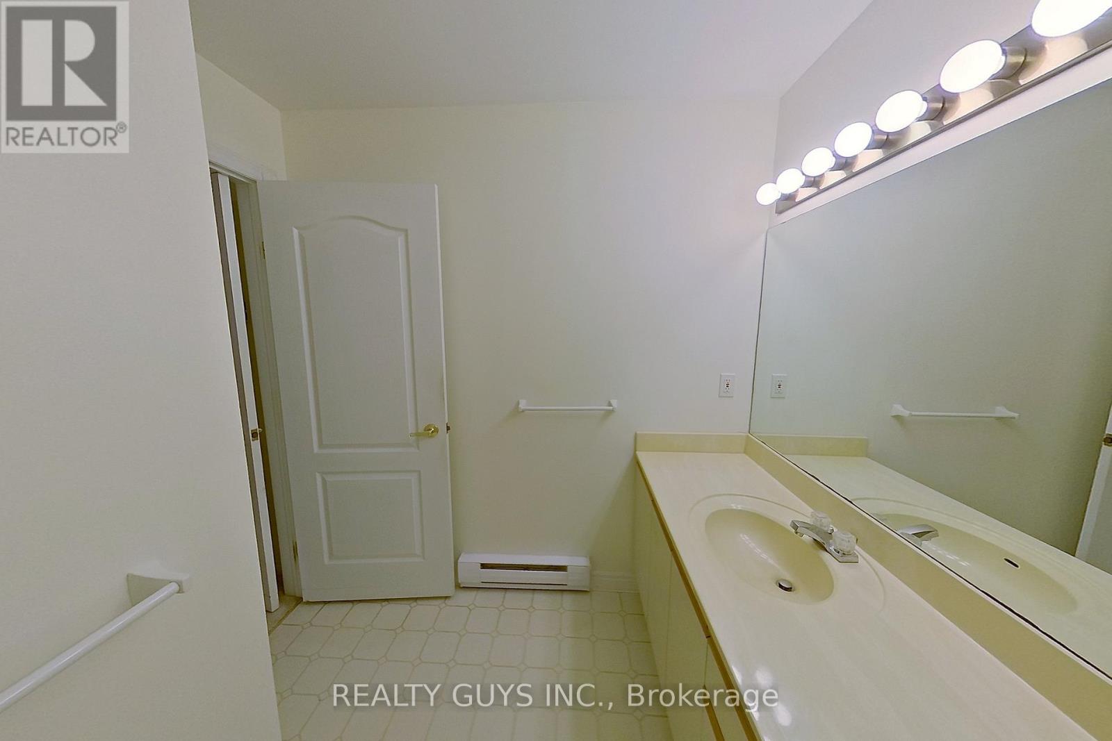 4 - 693 Whitaker Street, Peterborough East (North), Ontario  K9H 7K3 - Photo 34 - X12081922