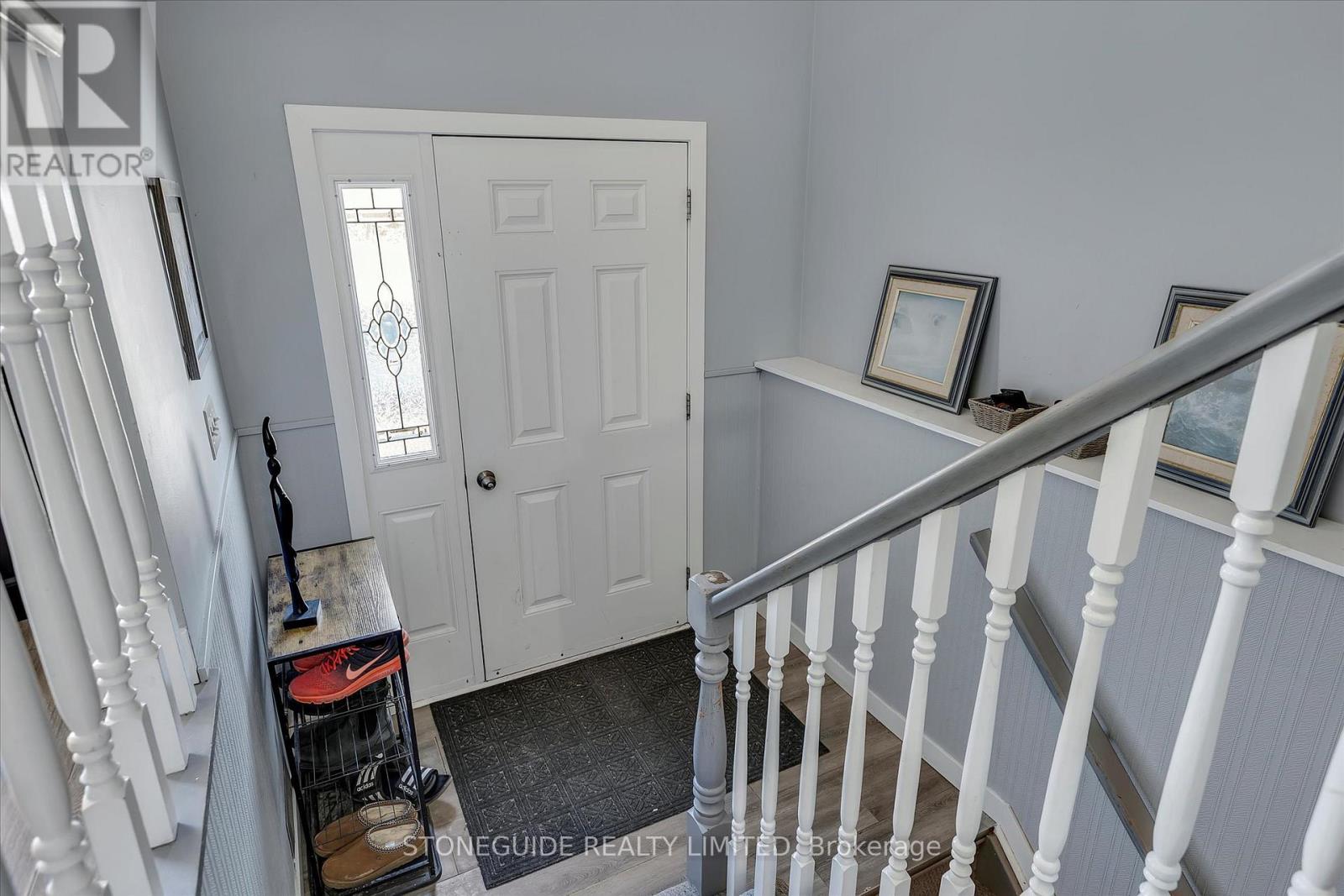 2182 Easthill Drive, Peterborough East (South), Ontario  K9L 1X3 - Photo 3 - X12082823