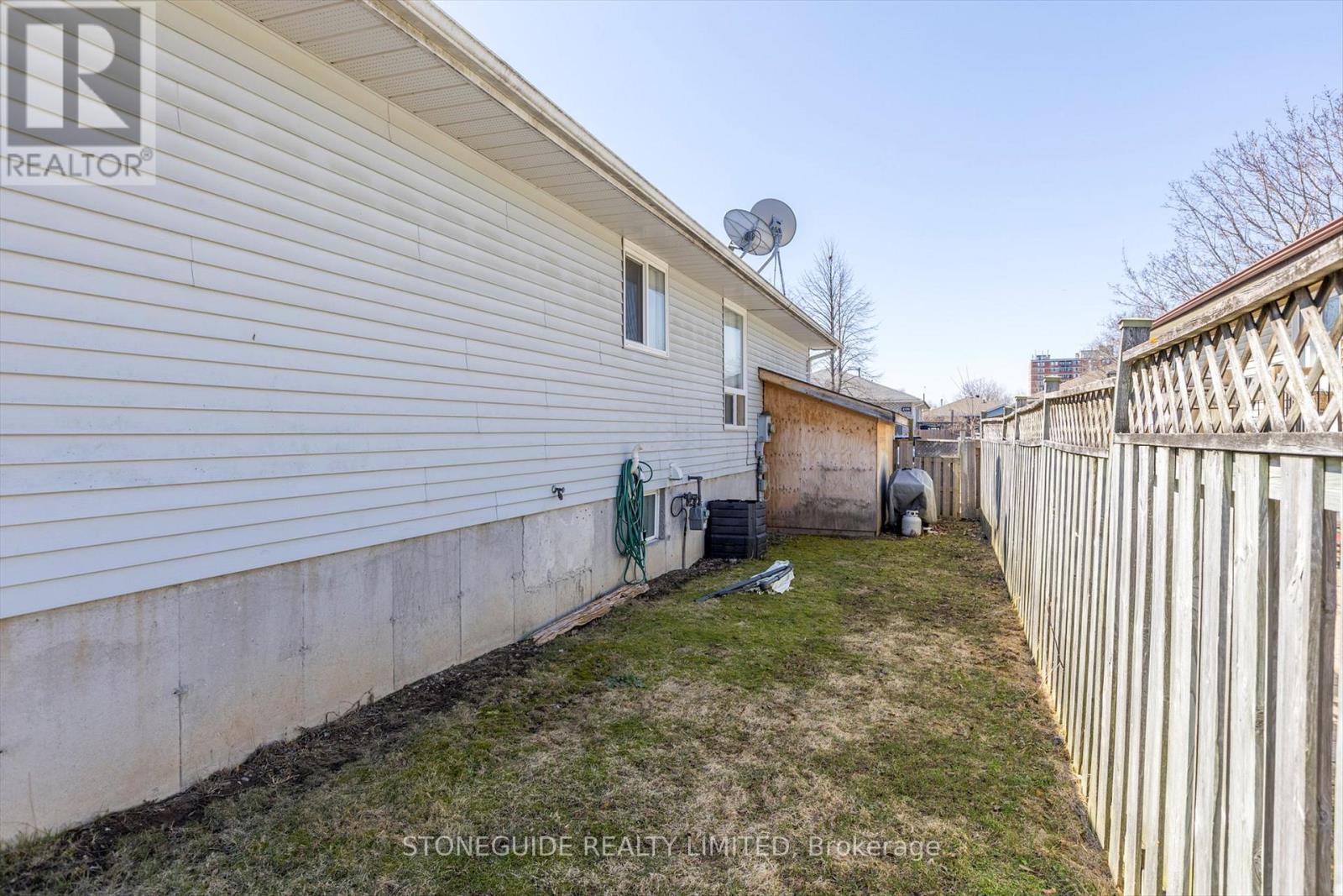2182 Easthill Drive, Peterborough East (South), Ontario  K9L 1X3 - Photo 30 - X12082823