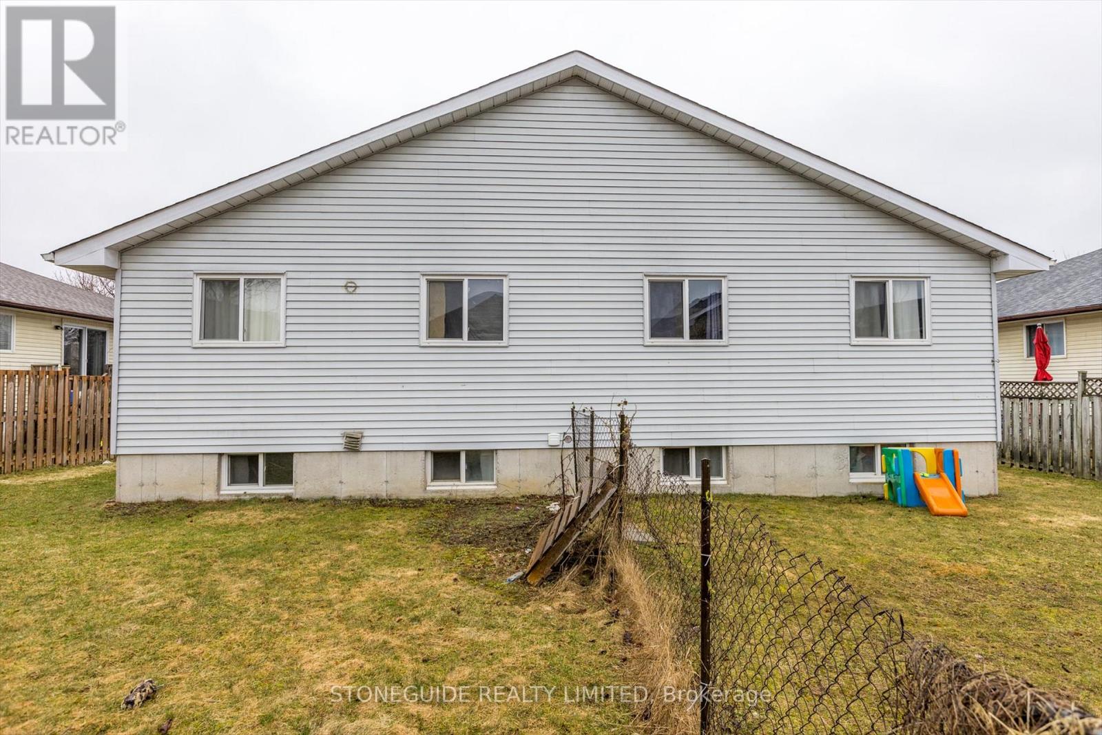 2180 Easthill Drive, Peterborough East (South), Ontario  K9L 1X3 - Photo 38 - X12082828