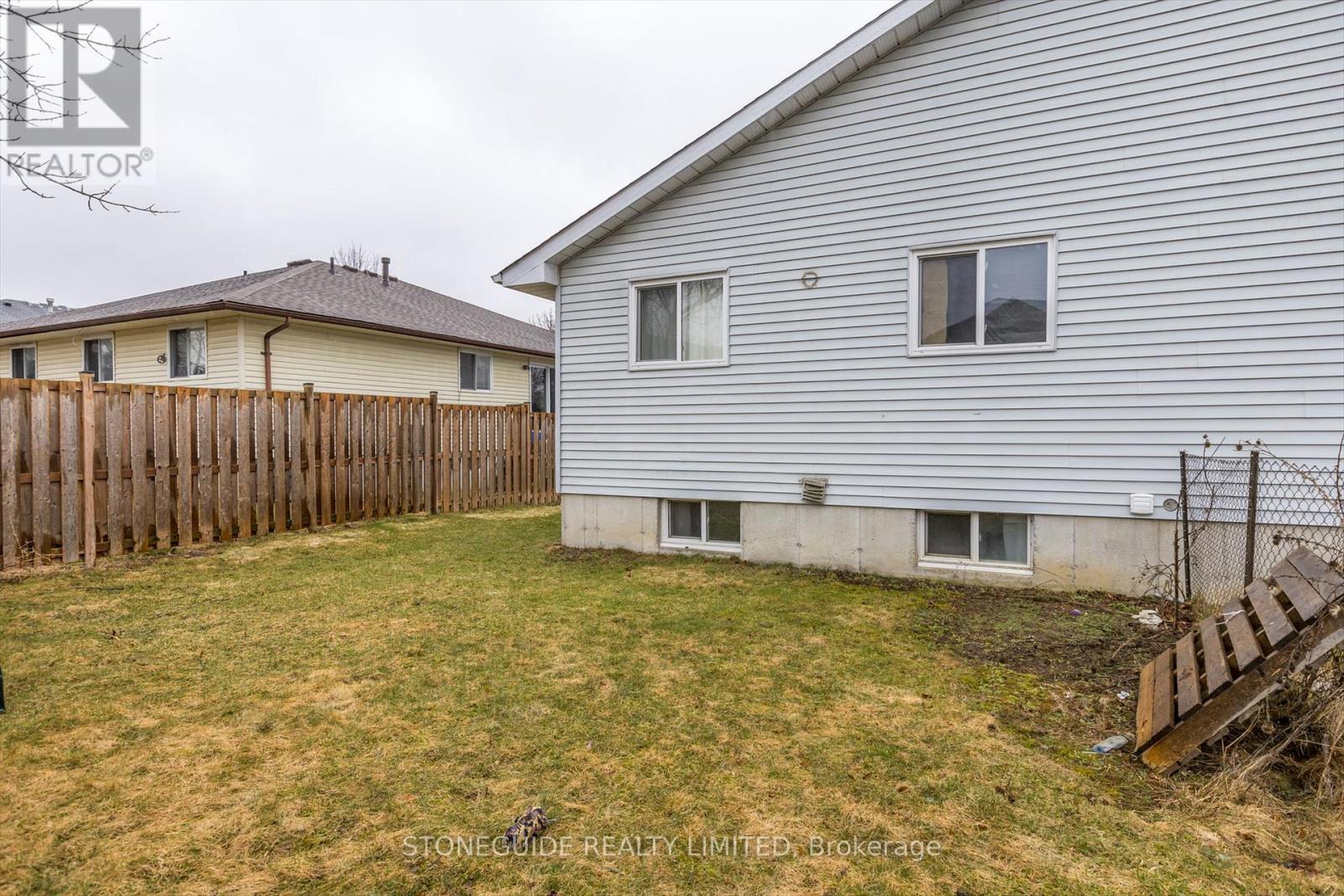 2180 Easthill Drive, Peterborough East (South), Ontario  K9L 1X3 - Photo 41 - X12082828