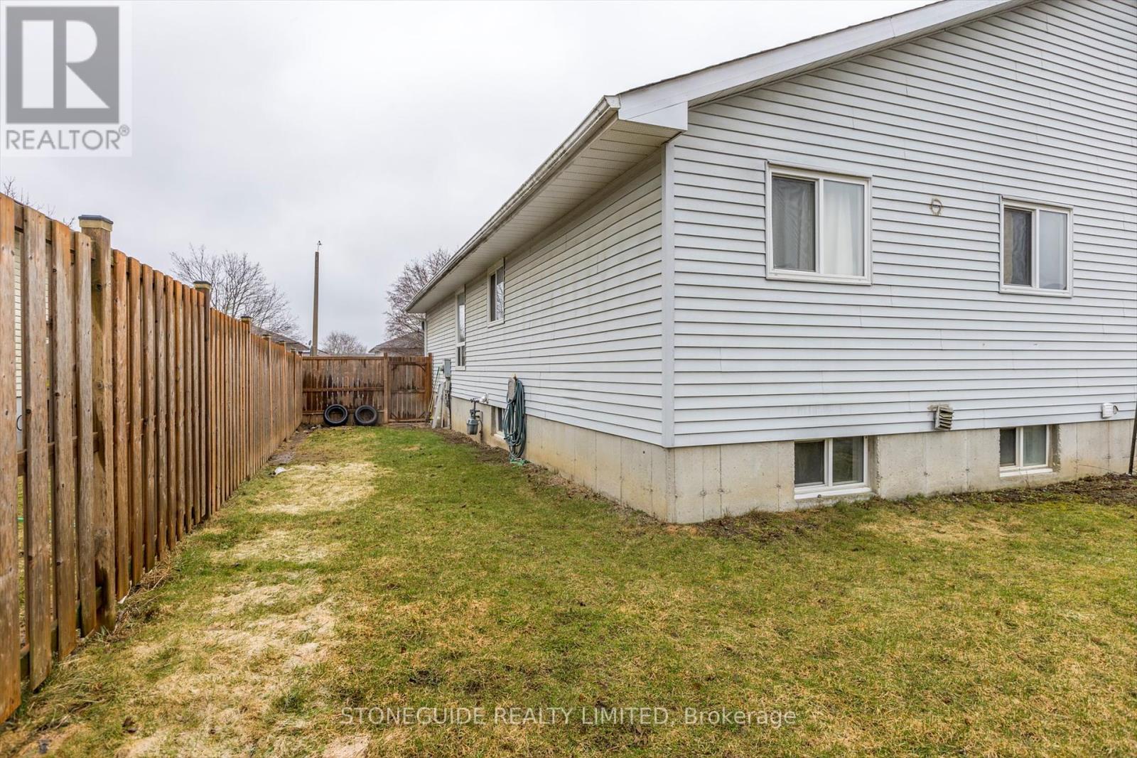 2180 Easthill Drive, Peterborough East (South), Ontario  K9L 1X3 - Photo 42 - X12082828