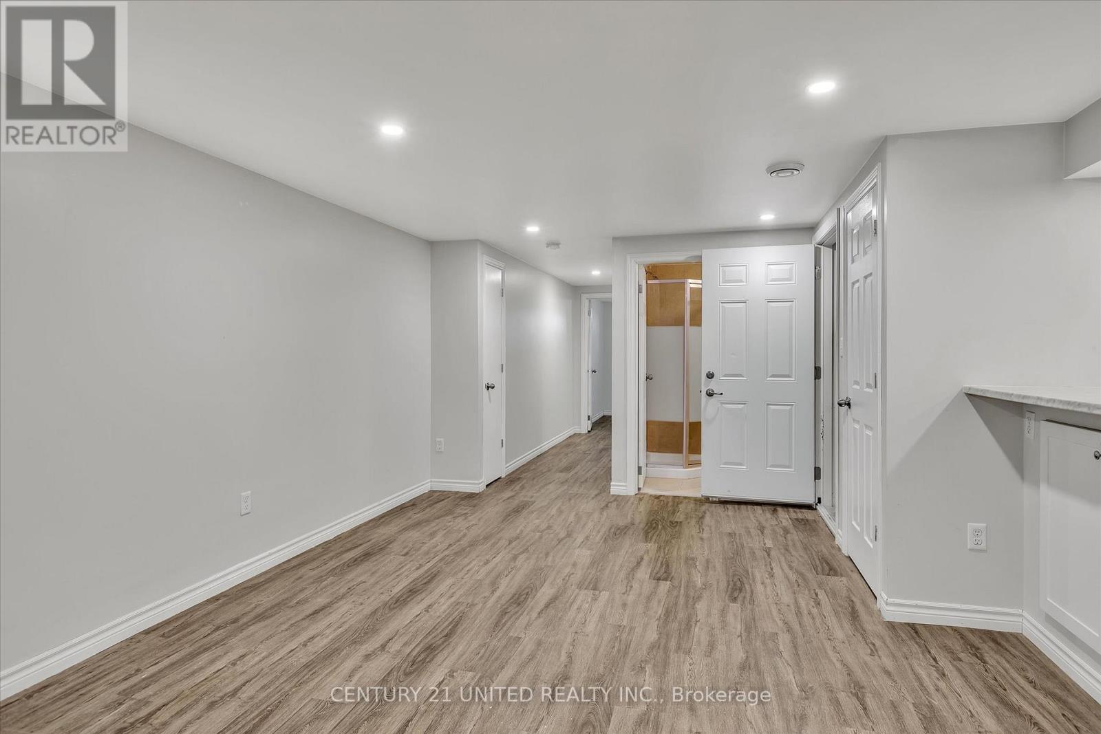 686 Corrigan Crescent, Peterborough South (East), Ontario  K9J 7N8 - Photo 27 - X12082957