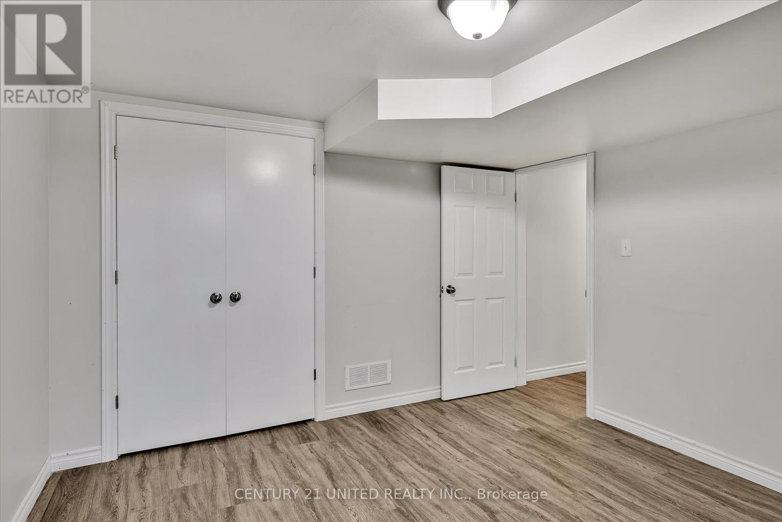 686 Corrigan Crescent, Peterborough South (East), Ontario  K9J 7N8 - Photo 45 - X12082957