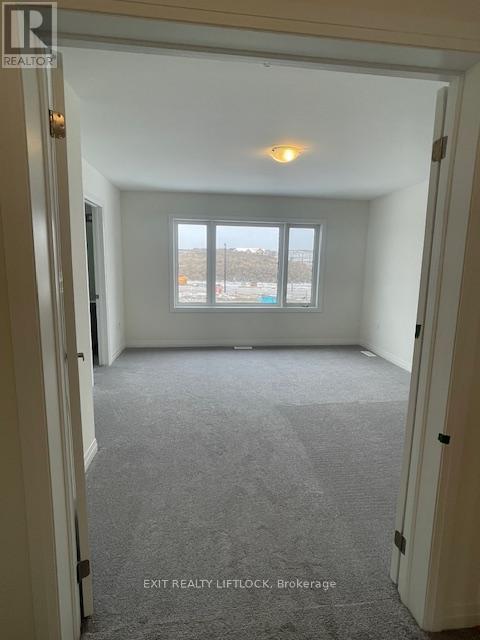815 Griffin Trail, Peterborough North (North), Ontario  K9K 0J4 - Photo 10 - X12083330