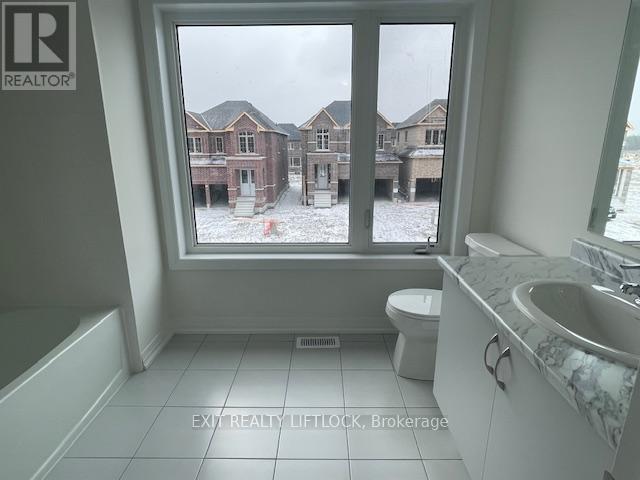 815 Griffin Trail, Peterborough North (North), Ontario  K9K 0J4 - Photo 17 - X12083330
