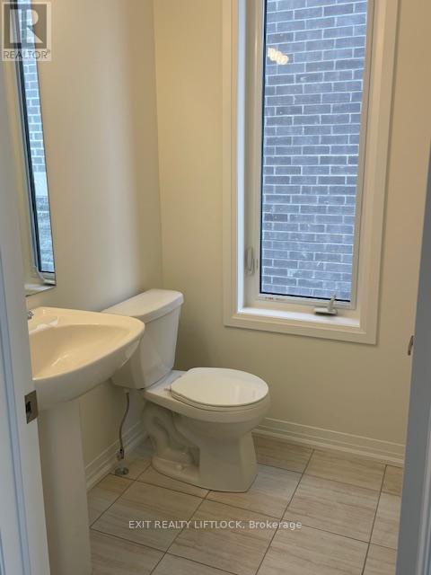 815 Griffin Trail, Peterborough North (North), Ontario  K9K 0J4 - Photo 3 - X12083330