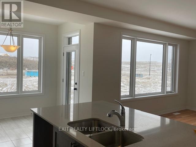 815 Griffin Trail, Peterborough North (North), Ontario  K9K 0J4 - Photo 6 - X12083330