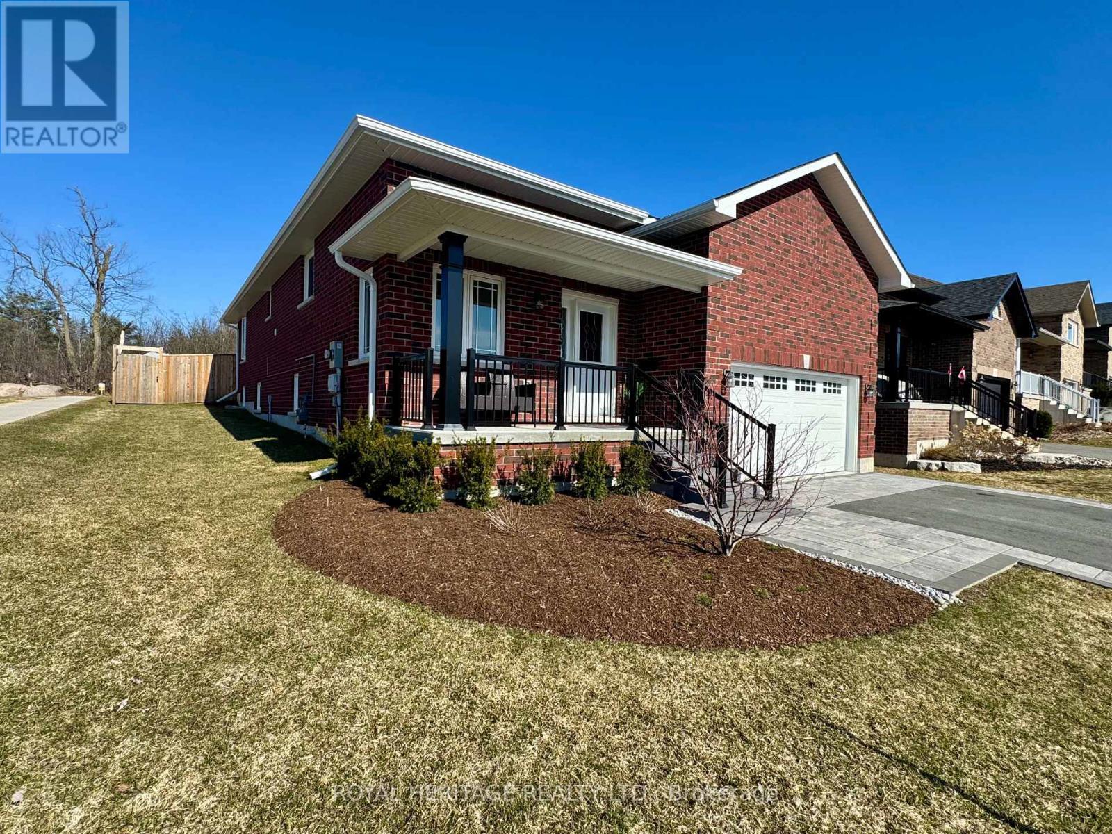562 JOSLIN STREET, peterborough north (north), Ontario