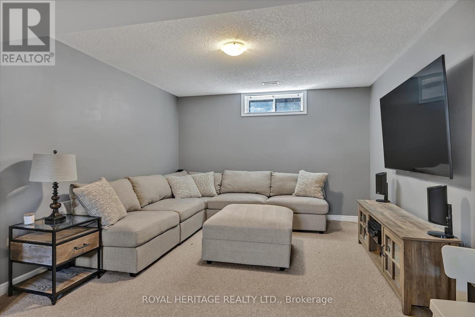 562 Joslin Street, Peterborough North (North), Ontario  K9J 0J1 - Photo 33 - X12083417
