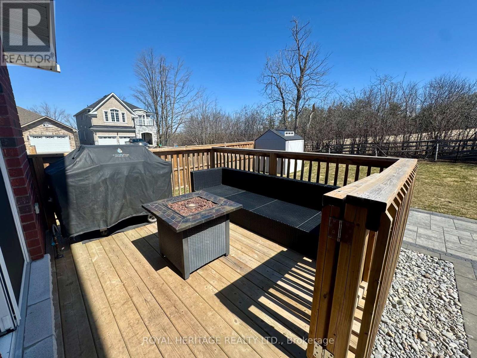 562 Joslin Street, Peterborough North (North), Ontario  K9J 0J1 - Photo 38 - X12083417