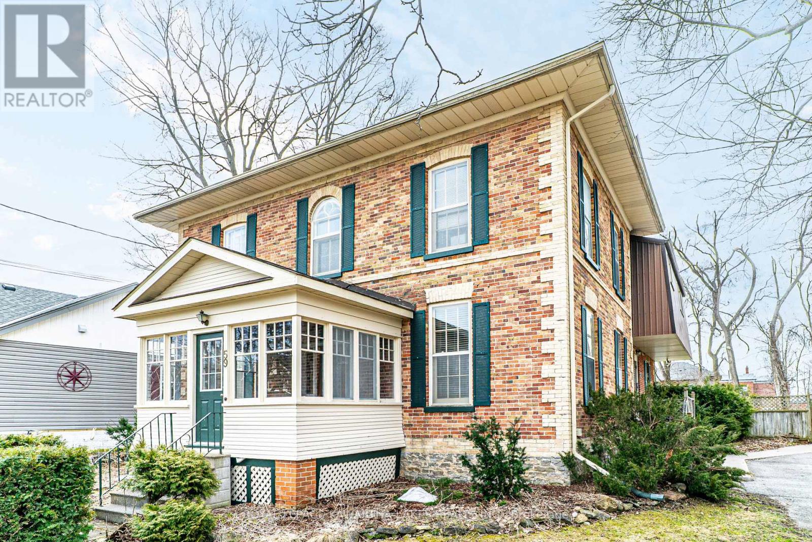 59 Regent Street, Kawartha Lakes (Lindsay), Ontario  K9V 3V3 - Photo 3 - X12083607