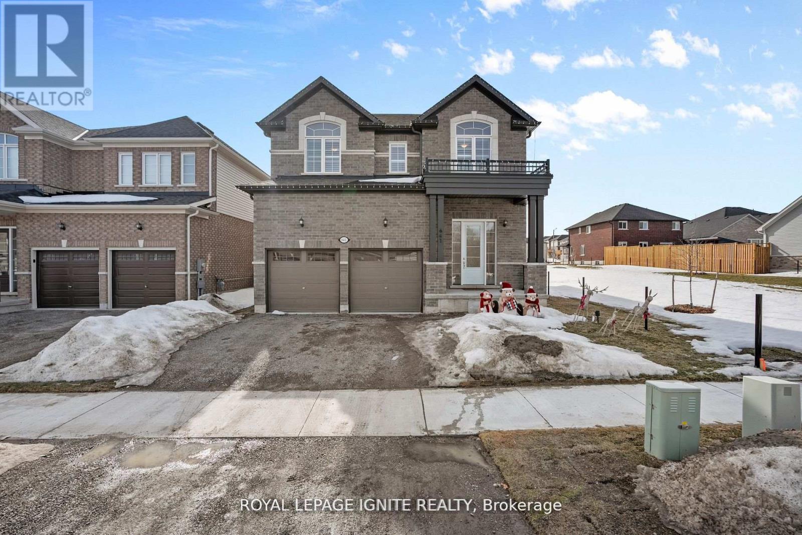 641 Lemay Grove, Peterborough North (North), Ontario  K9K 0G9 - Photo 1 - X12083786