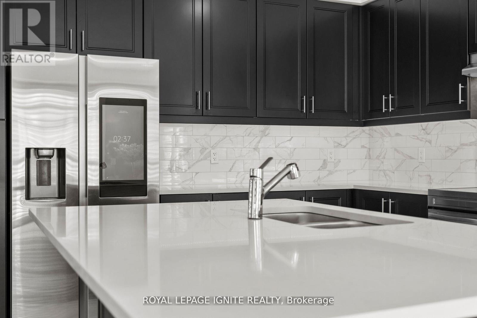 641 Lemay Grove, Peterborough North (North), Ontario  K9K 0G9 - Photo 15 - X12083786
