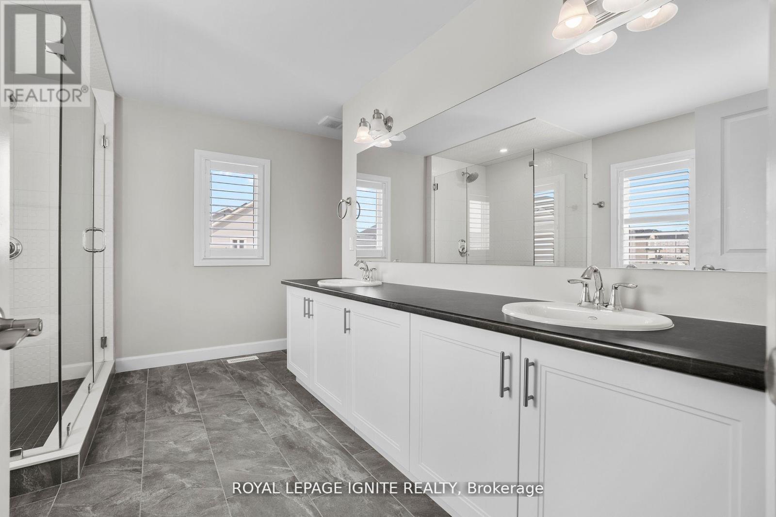 641 Lemay Grove, Peterborough North (North), Ontario  K9K 0G9 - Photo 24 - X12083786