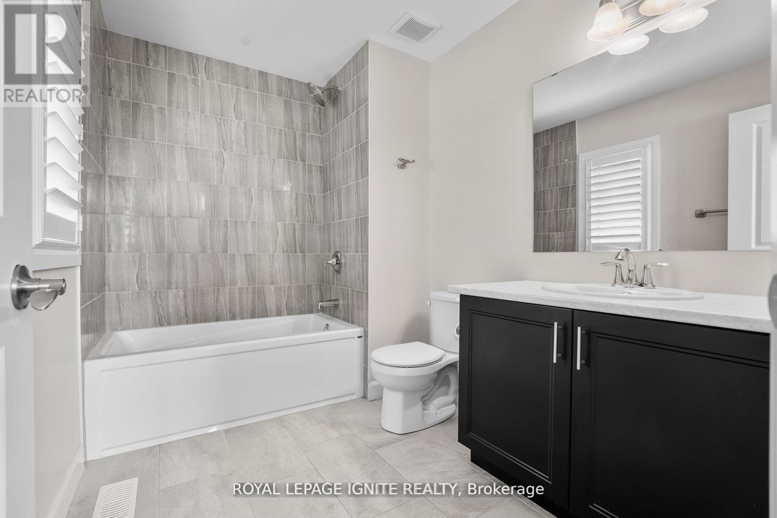 641 Lemay Grove, Peterborough North (North), Ontario  K9K 0G9 - Photo 38 - X12083786
