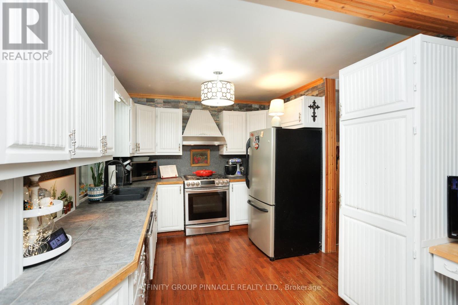 42 St David Street, Kawartha Lakes (Lindsay), Ontario  K9V 1N3 - Photo 15 - X12084444