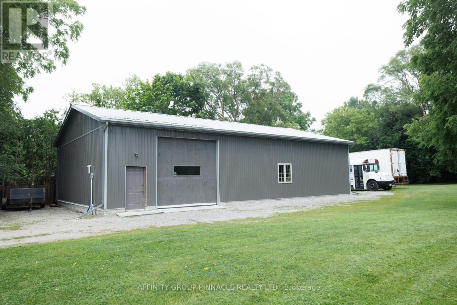 42 St David Street, Kawartha Lakes (Lindsay), Ontario  K9V 1N3 - Photo 2 - X12084444