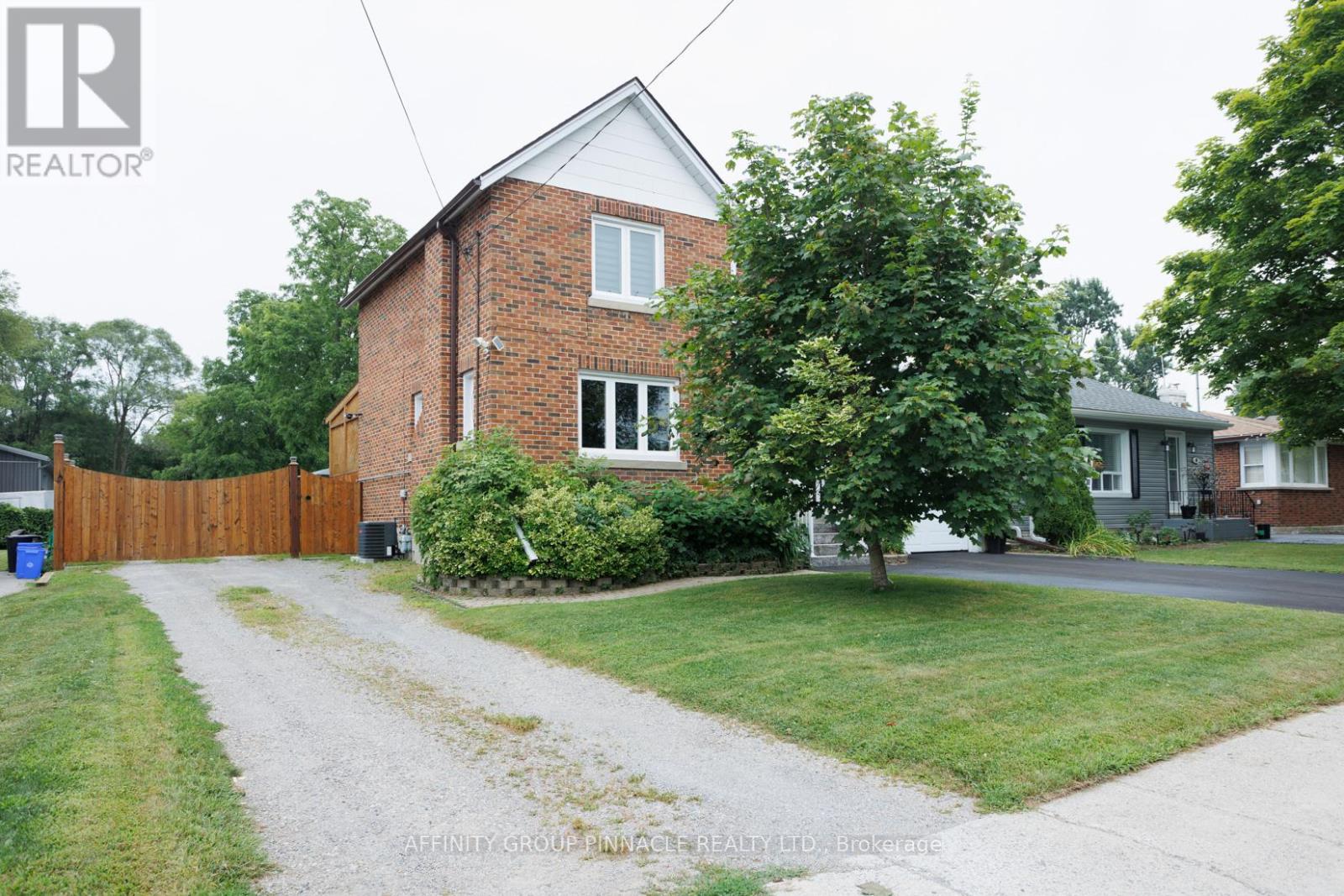 42 St David Street, Kawartha Lakes (Lindsay), Ontario  K9V 1N3 - Photo 8 - X12084444