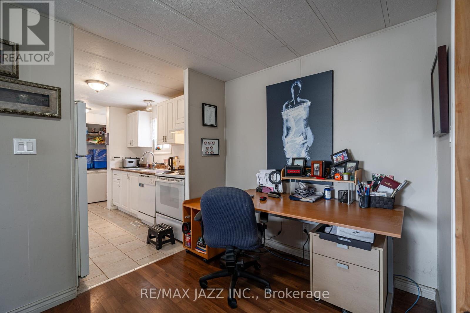 8 Almac Drive, Havelock-Belmont-Methuen (Belmont-Methuen), Ontario  K0L 1Z0 - Photo 14 - X12084451
