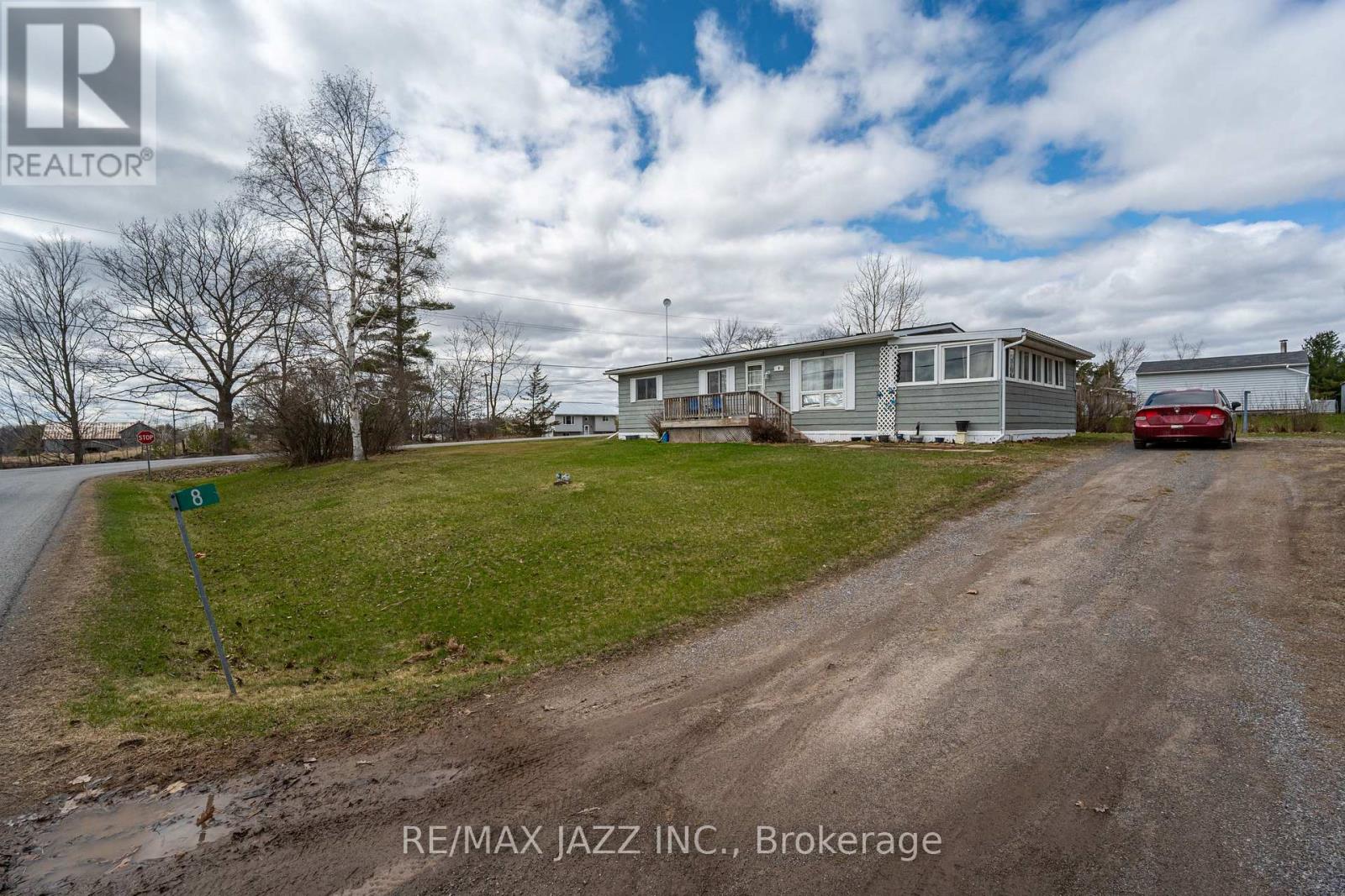 8 Almac Drive, Havelock-Belmont-Methuen (Belmont-Methuen), Ontario  K0L 1Z0 - Photo 2 - X12084451