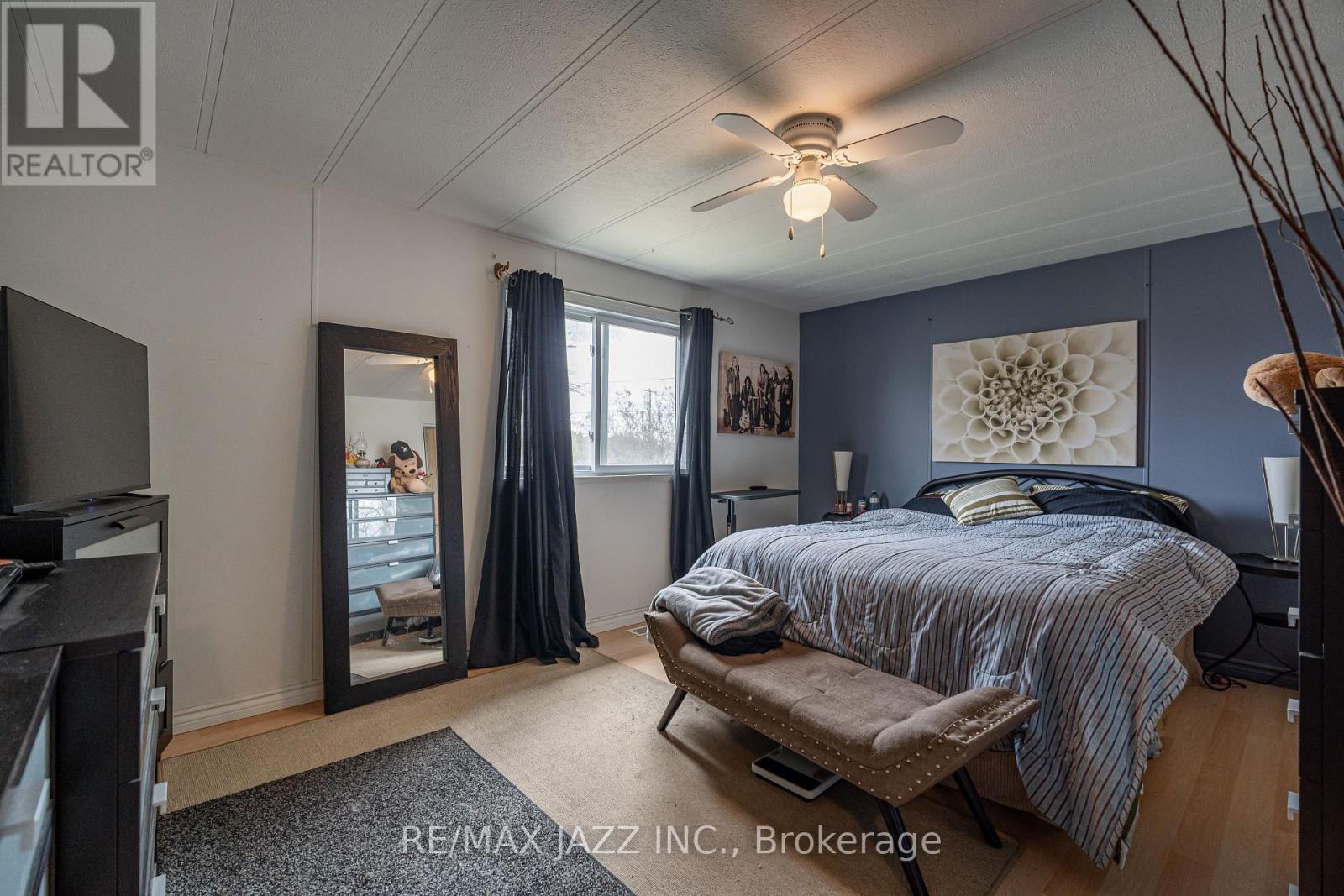 8 Almac Drive, Havelock-Belmont-Methuen (Belmont-Methuen), Ontario  K0L 1Z0 - Photo 7 - X12084451