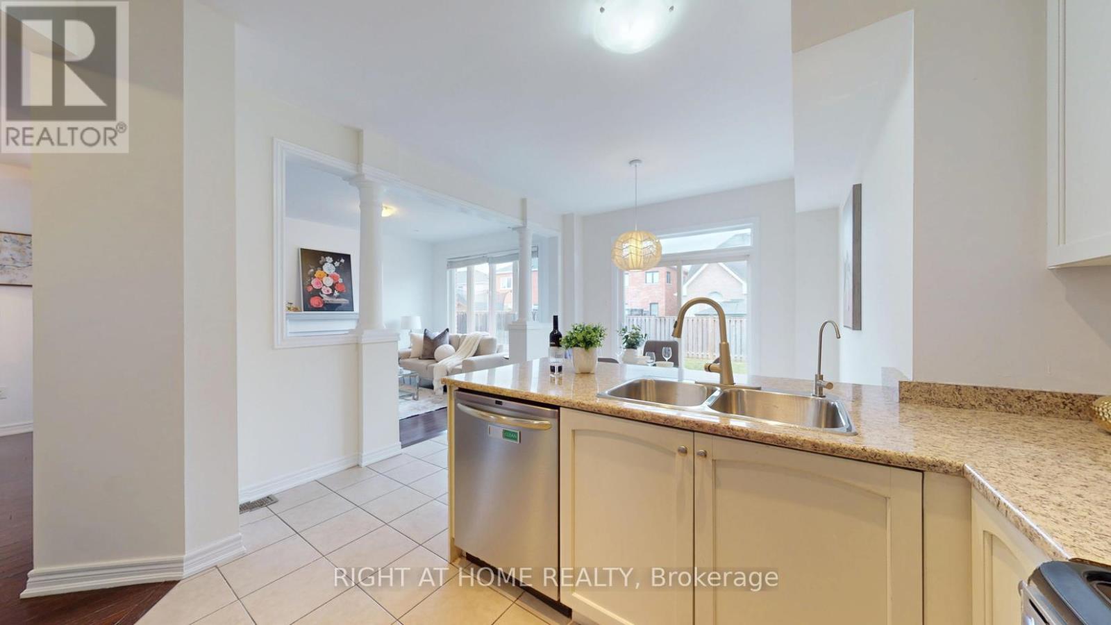 99 Grady Drive, Clarington (Newcastle), Ontario  L1B 0C6 - Photo 19 - E12085363
