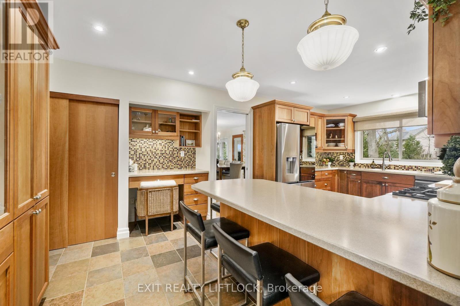 78 Edgewood Road, Peterborough West (North), Ontario  K9J 6V8 - Photo 11 - X12085905