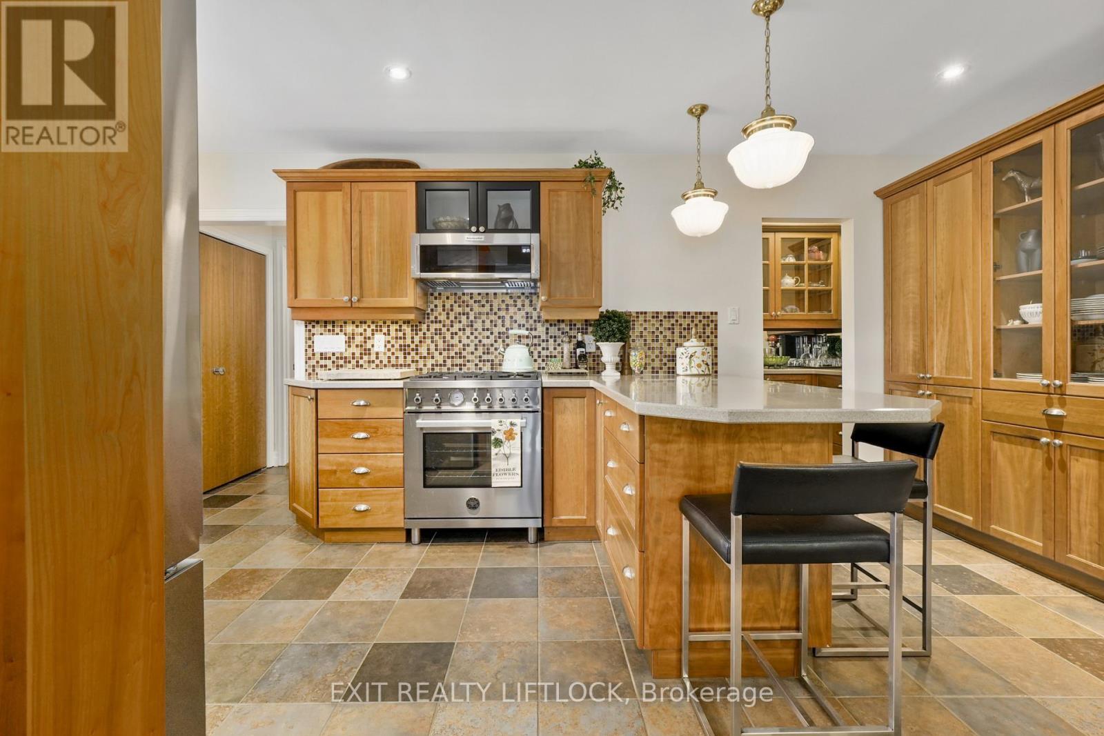 78 Edgewood Road, Peterborough West (North), Ontario  K9J 6V8 - Photo 14 - X12085905
