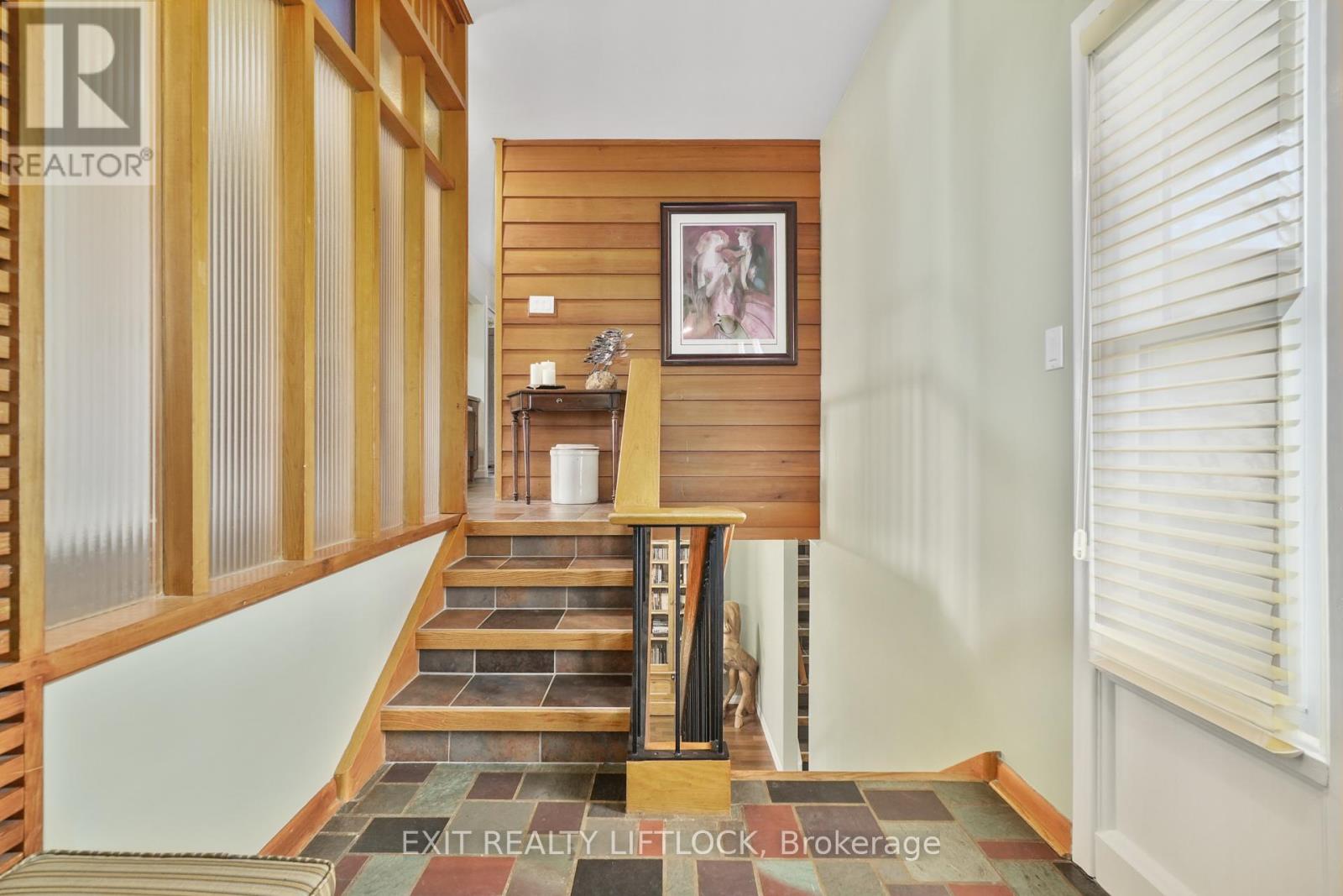 78 Edgewood Road, Peterborough West (North), Ontario  K9J 6V8 - Photo 8 - X12085905