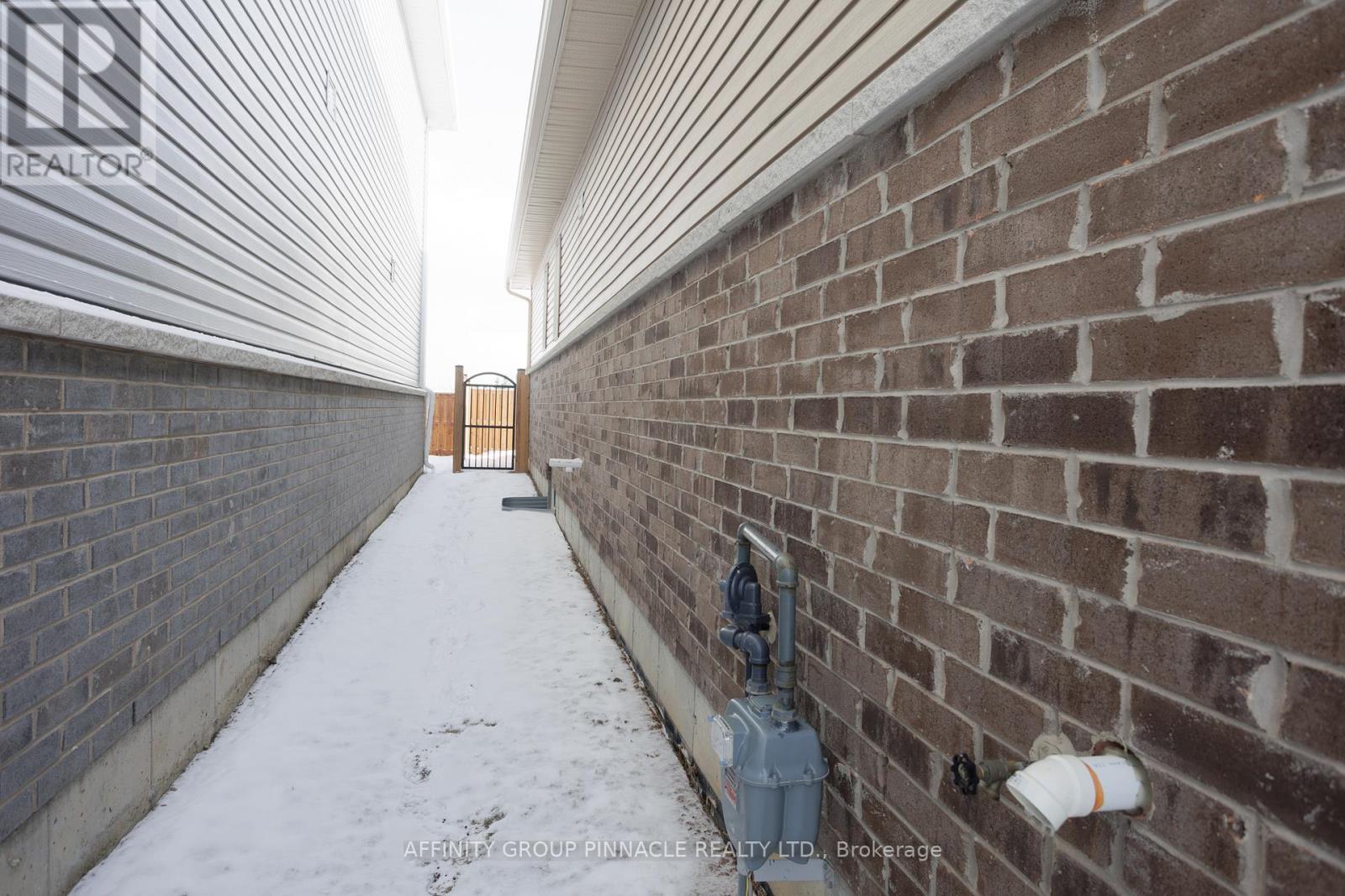 17 Veteran's Road, Otonabee-South Monaghan, Ontario  K9J 0K2 - Photo 42 - X12086603