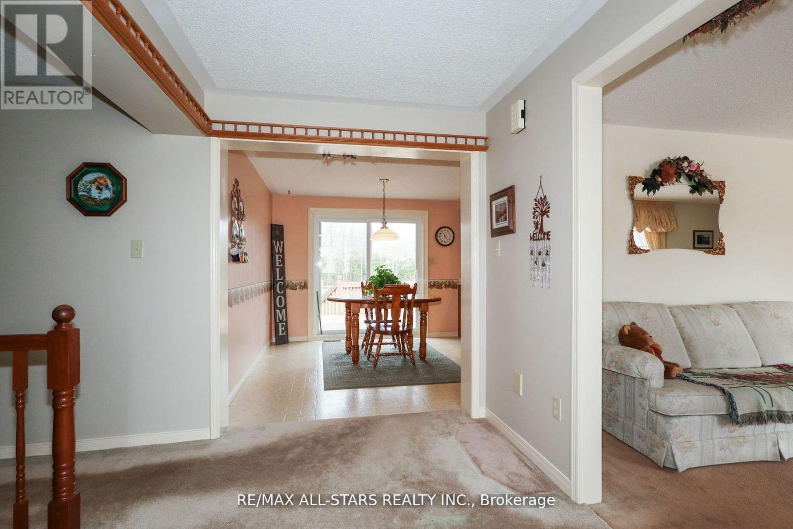 80 Crosswind Road, Kawartha Lakes (Ops), Ontario  K0L 2X0 - Photo 4 - X12087127