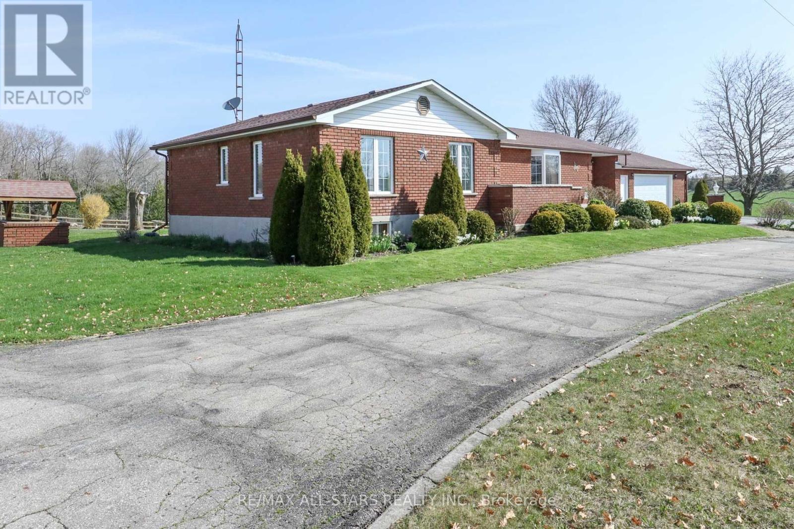 80 Crosswind Road, Kawartha Lakes (Ops), Ontario  K0L 2X0 - Photo 44 - X12087127
