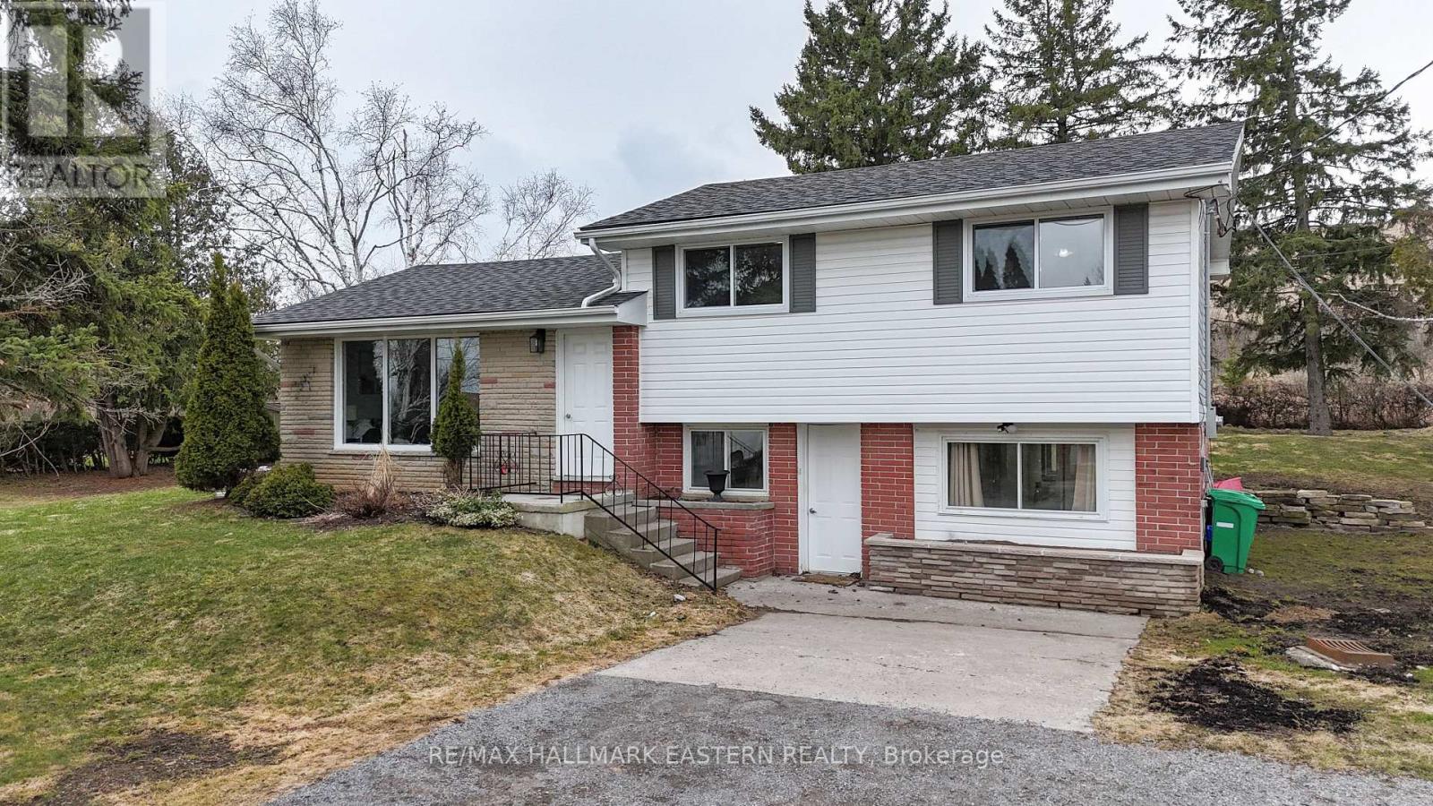 204 HILLVIEW DRIVE, peterborough north (south), Ontario