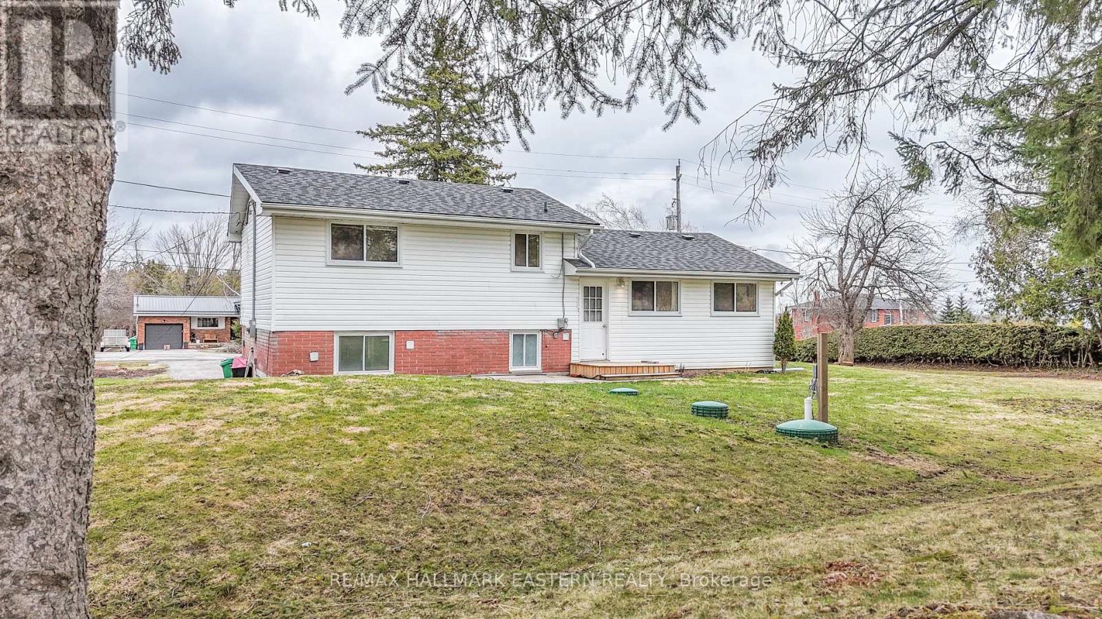 204 Hillview Drive, Peterborough North (South), Ontario  K9K 2N2 - Photo 35 - X12087145