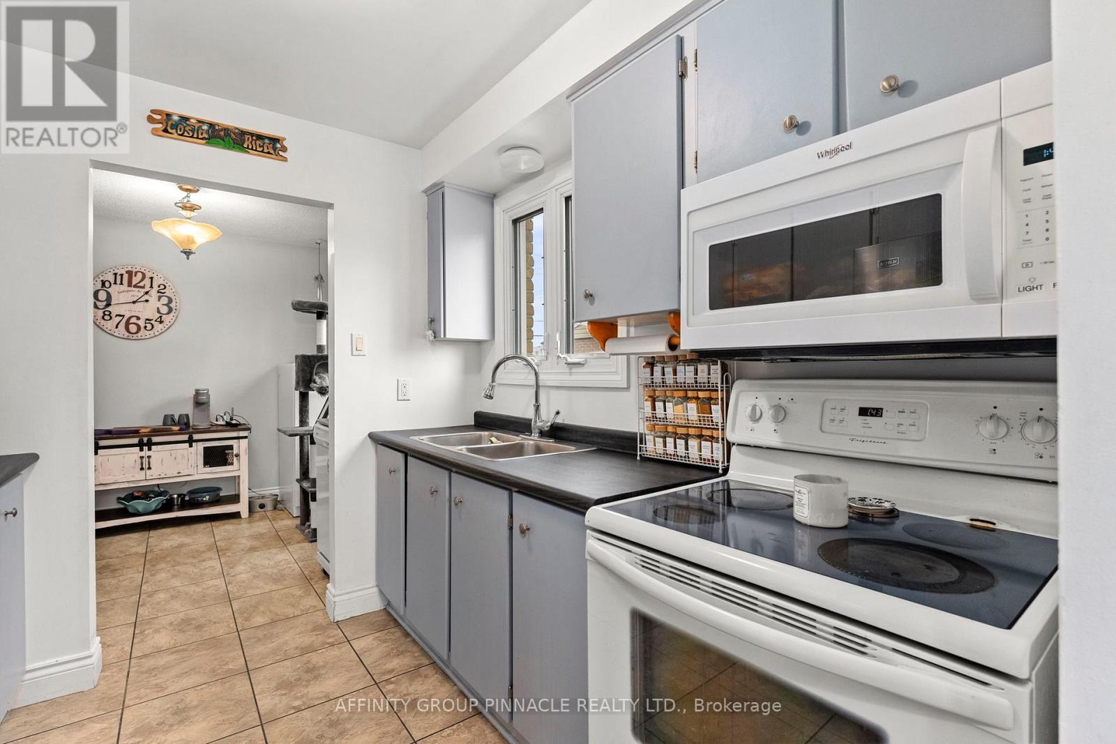 115 Orchard Park Road, Kawartha Lakes (Lindsay), Ontario  K9V 4V8 - Photo 16 - X12087178
