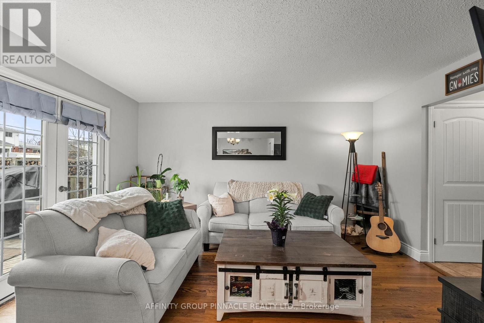 115 Orchard Park Road, Kawartha Lakes (Lindsay), Ontario  K9V 4V8 - Photo 8 - X12087178