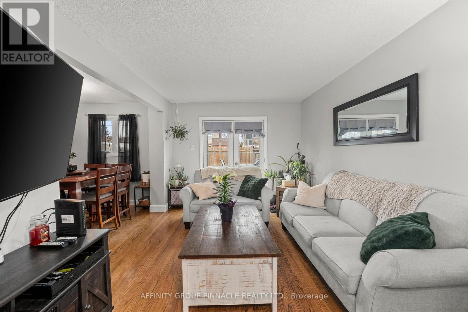 115 Orchard Park Road, Kawartha Lakes (Lindsay), Ontario  K9V 4V8 - Photo 9 - X12087178