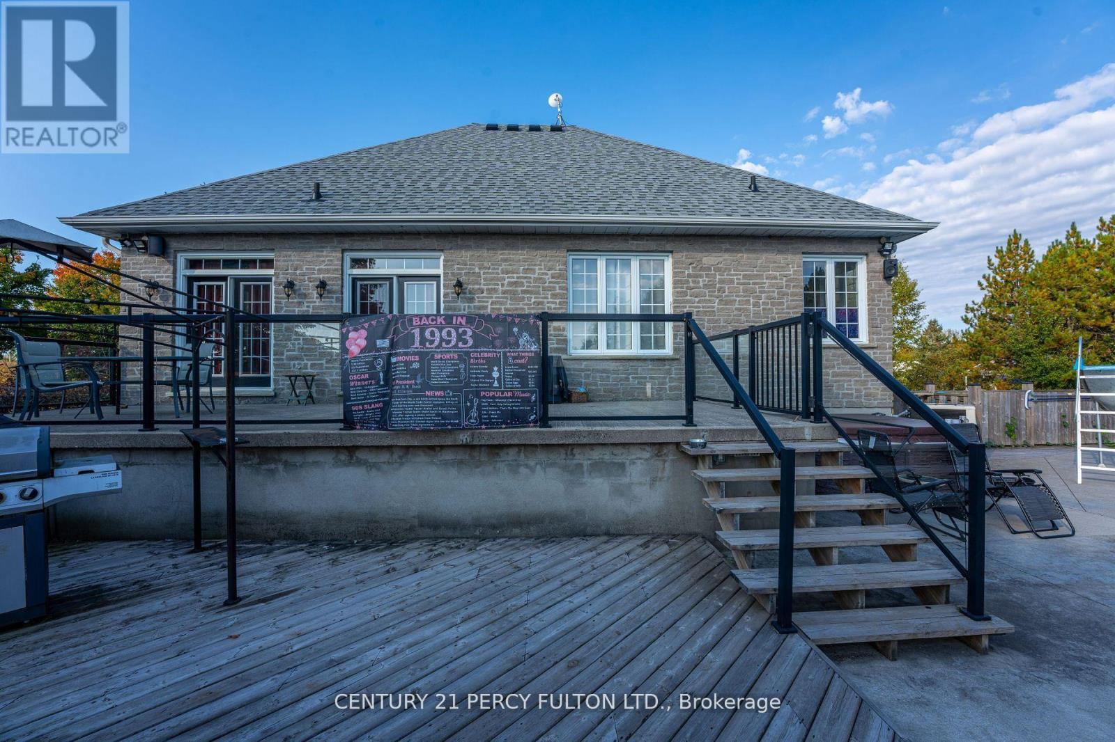 5659 Gilmore Road, Clarington, Ontario  L0A 1J0 - Photo 2 - E12087515