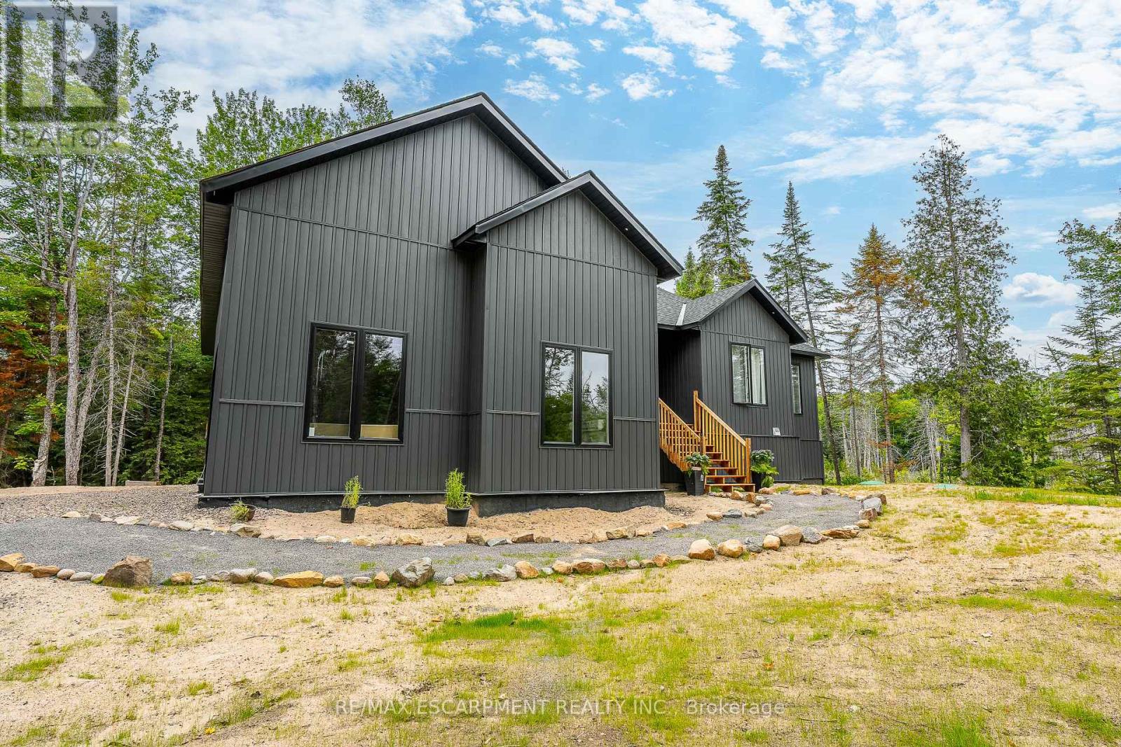 12407 County Road 503, Highlands East (Monmouth), Ontario  K0L 2Y0 - Photo 3 - X12087774